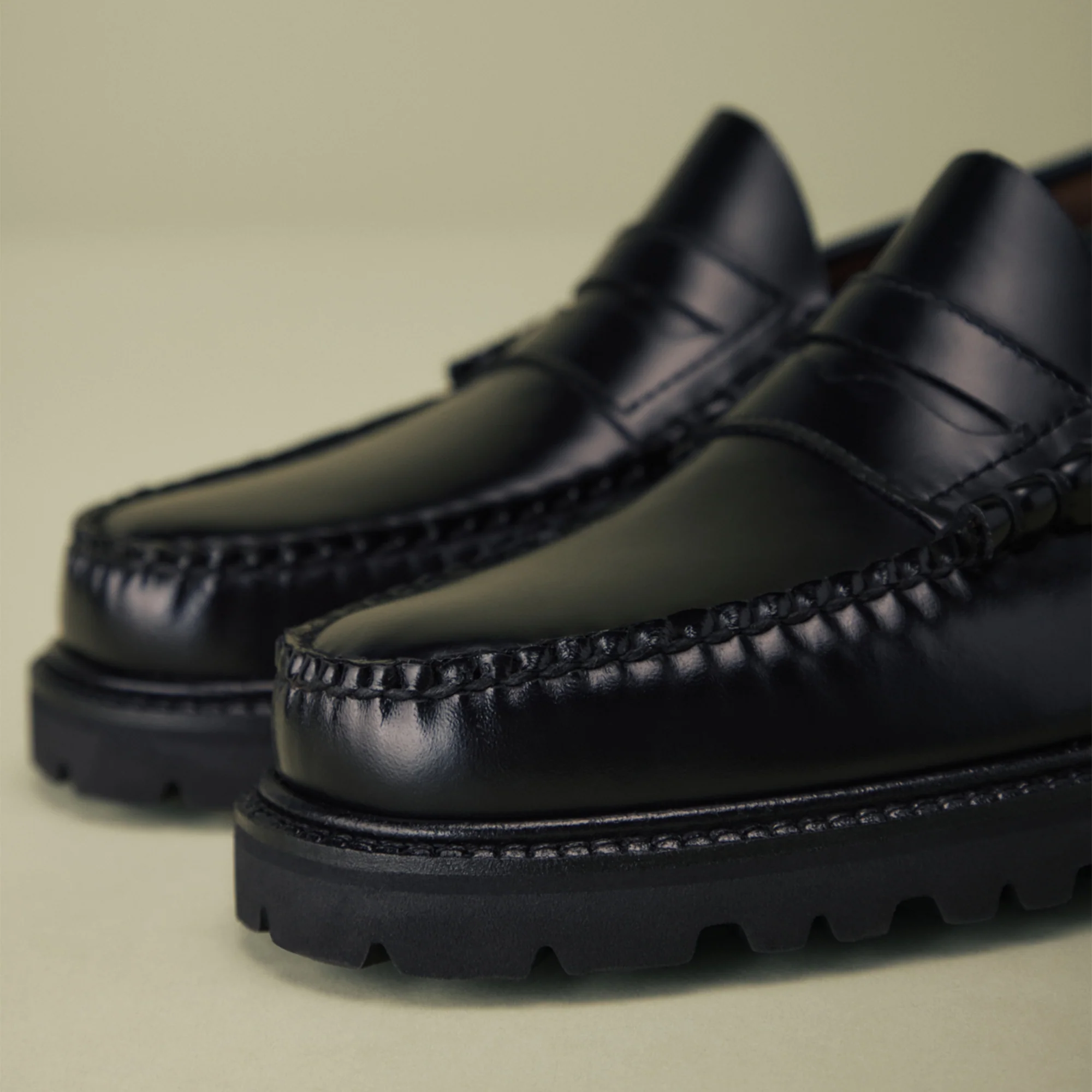 Mens Larson Lug Weejuns® Penny Loafer - Image 9